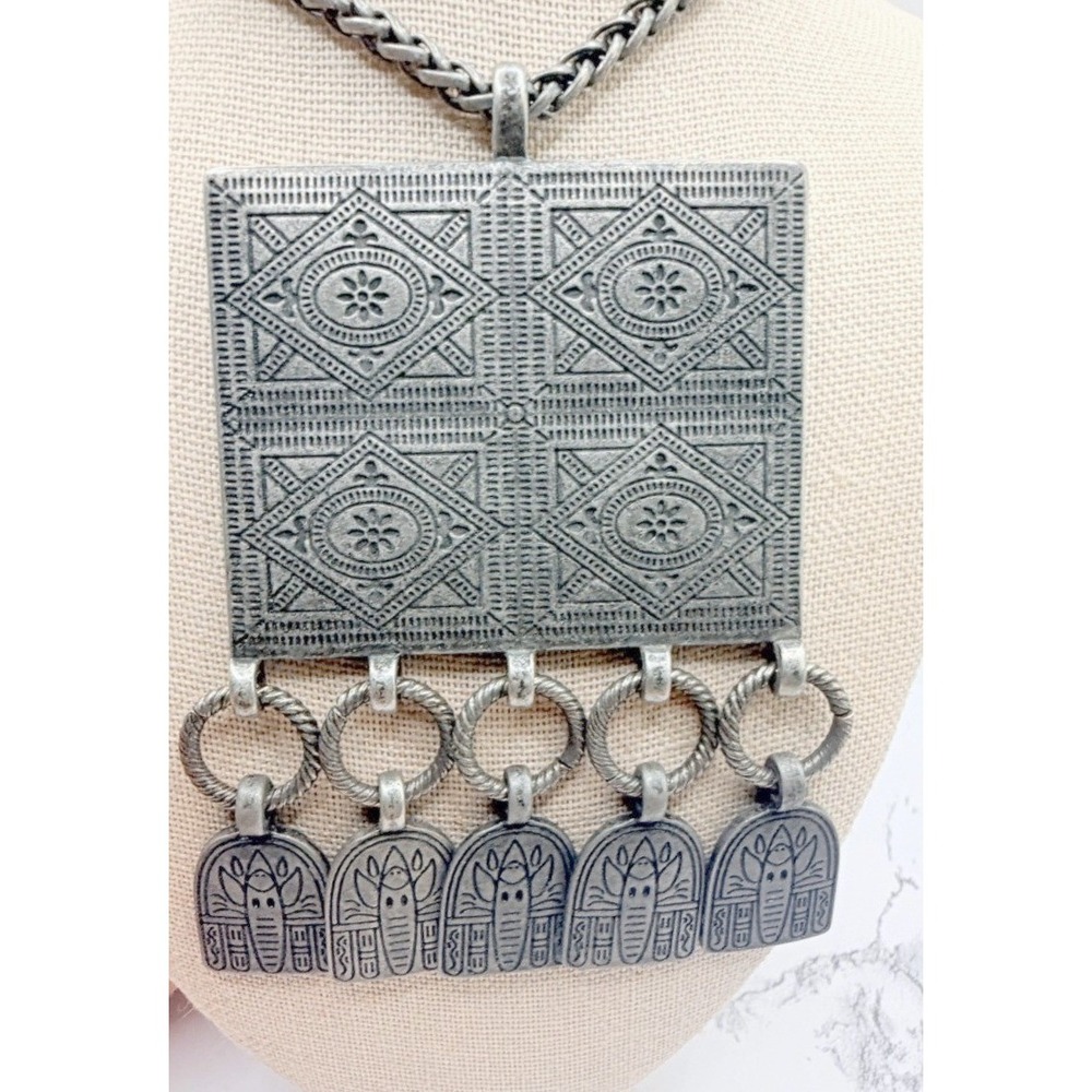 Antiqued Silver Tone Etched Pendant Necklace Long Wheat Chain Boho Dangles - Picture 2 of 6